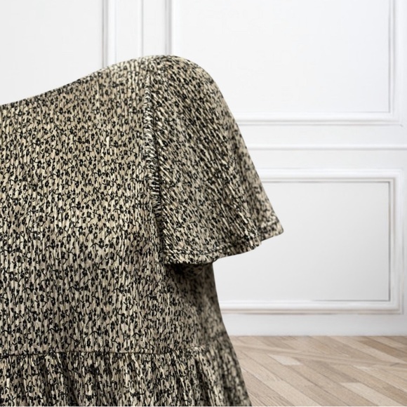 BY TOGETHER Cream & Black Floral Babydoll Peplum Top | Flowy Boho Blouse | Small - Picture 7 of 11